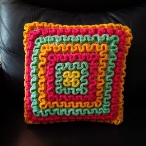 𝅺SQUIGGLE Crocheted Pillow Very 😎